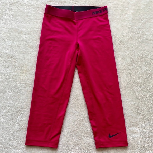 Women’s Nike Pro Fitted Capri Pants - Picture 1 of 4